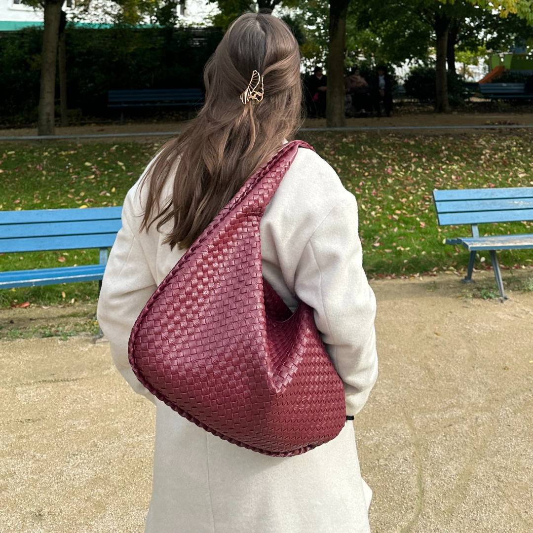 Meluraya Kesumba Tote Bag