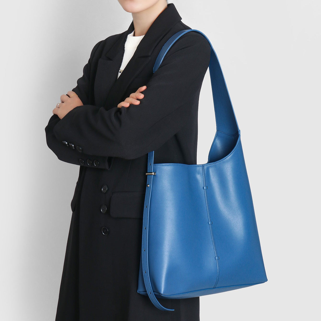 Embun Malam Pesona Asymmetry Shoulder Tote