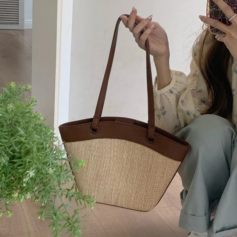 Bumi Lestari Straw Tote