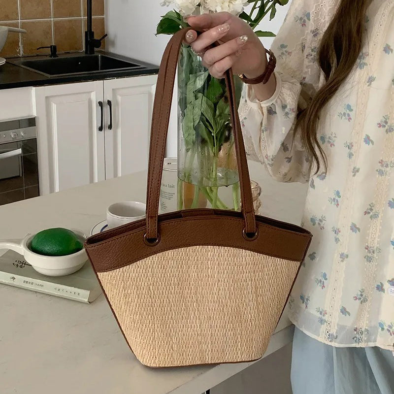 Bumi Lestari Straw Tote