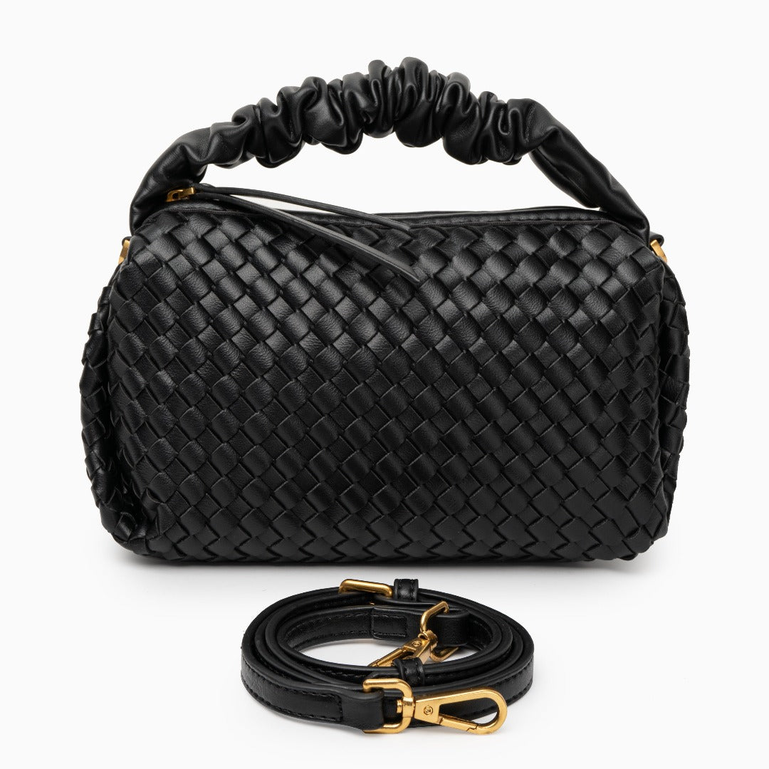 Meluraya Puisi Handbag