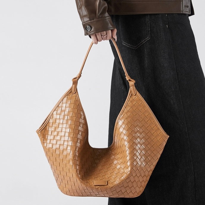 Meluraya Kuntum Sulaman Tote Bag