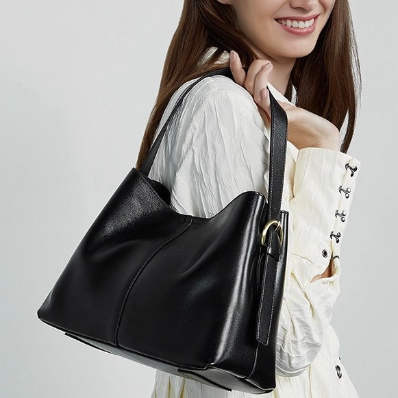 Bayang Sari Sentosa Retro Tote
