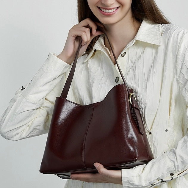 Bayang Sari Sentosa Retro Tote