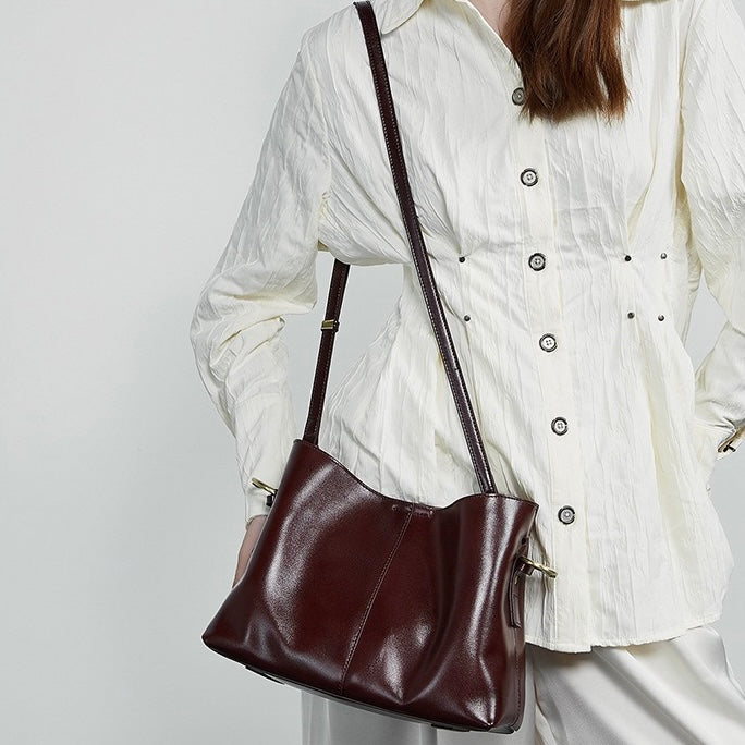 Bayang Sari Sentosa Retro Tote