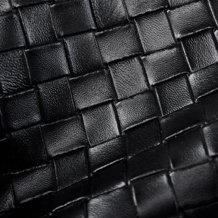Meluraya Rangkai Shoulder Bag
