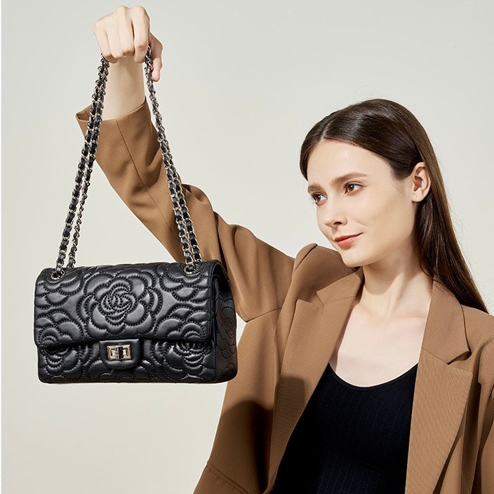 Embun Malam Mawarku Chain Crossbody Bag
