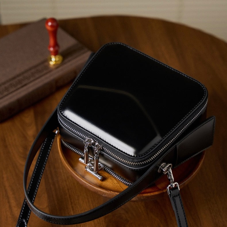 Embun Malam Ratna Trapeze Bag