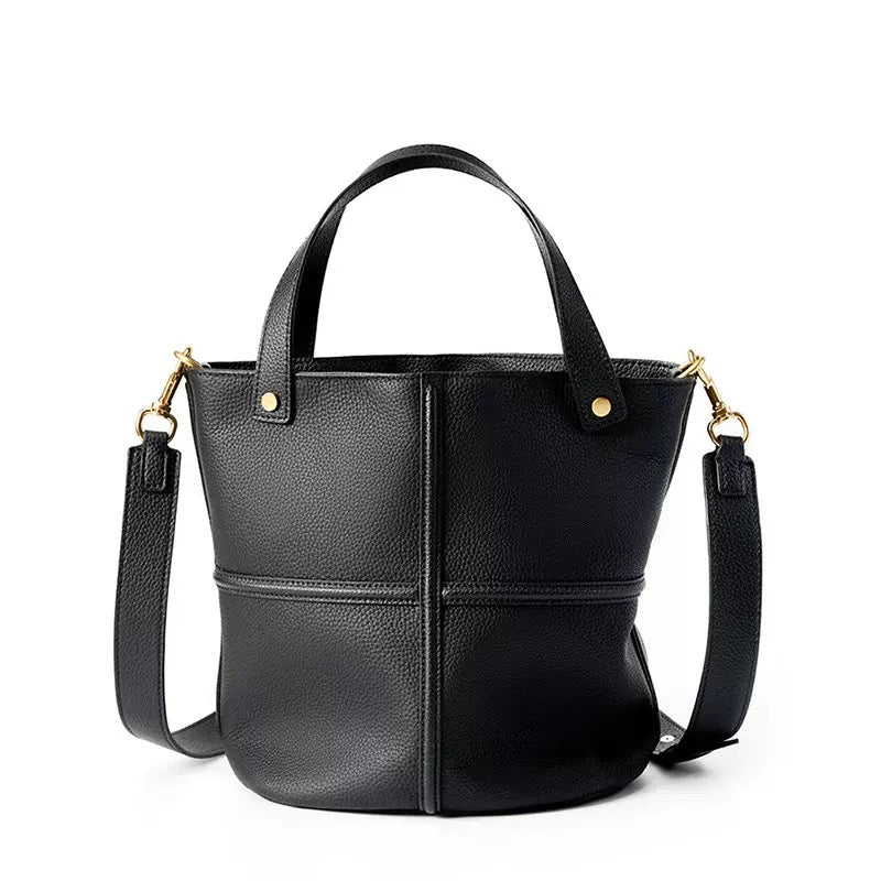 Bayang Sari Kiambang Bertaut Bucket Bag