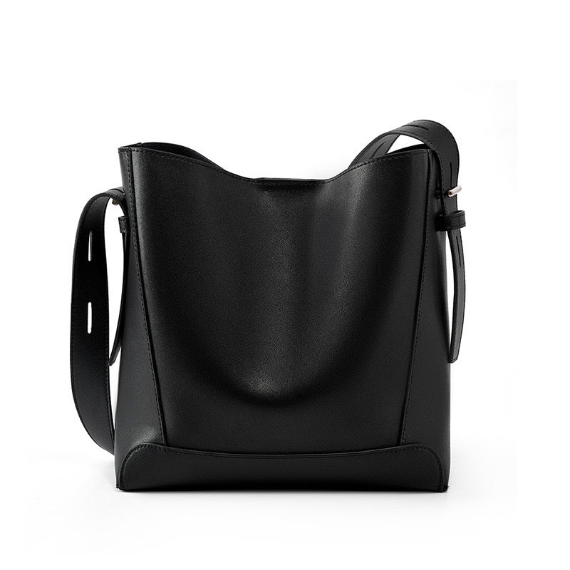 Bayang Sari Oversized Bucket Bag