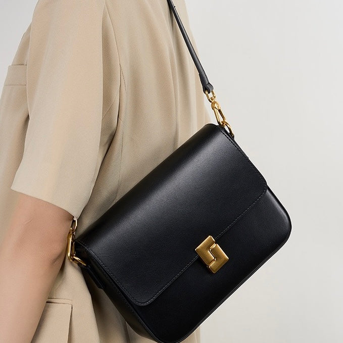 Embun Malam Suwita Shoulder Box Bag