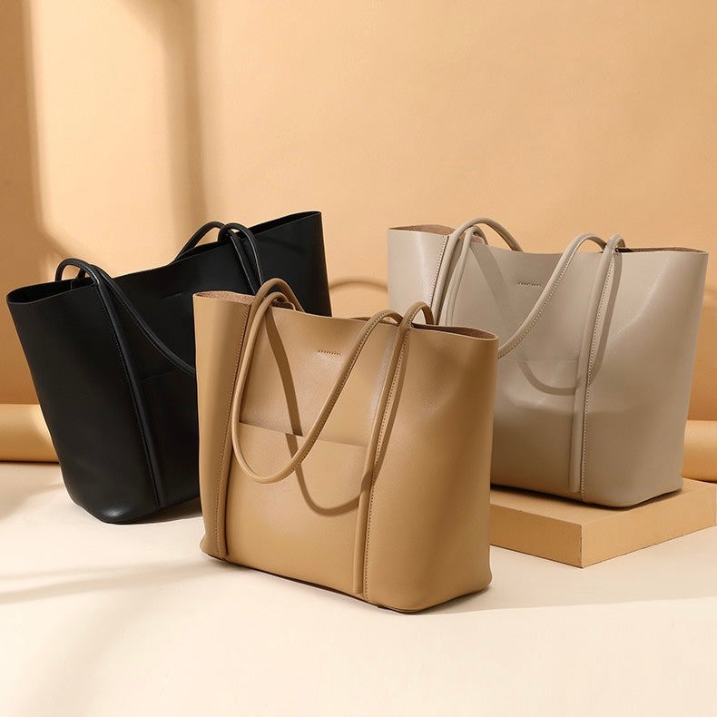 Bayang Sari Laksana Large Tote