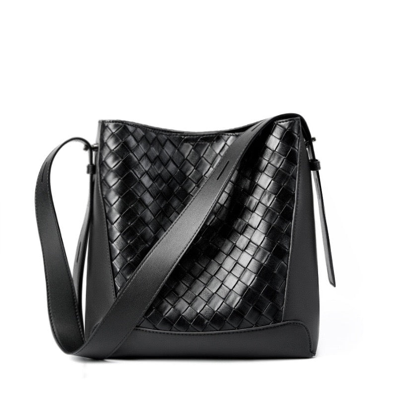 Meluraya Laksana Crossbody Bag