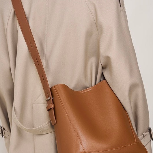 Bayang Sari Oversized Bucket Bag