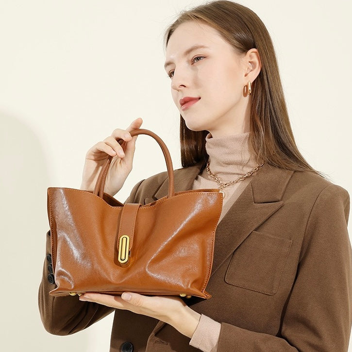 Bayang Sari Laksana Commuter Tote