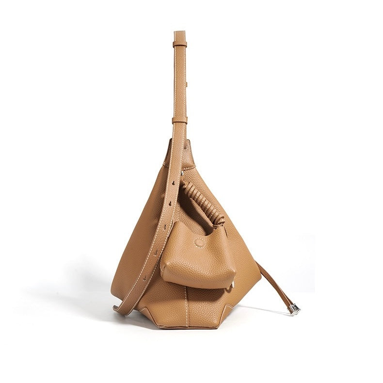Bayang Sari Commuter Tote Bag