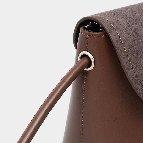Bayang Sari Molek Vintage Crossbody Bag