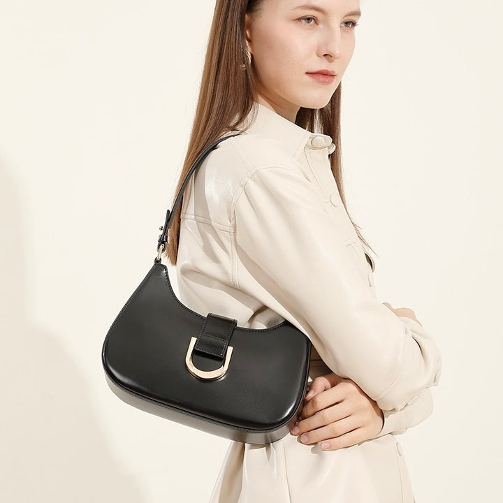 Embun Malam Gerhana Shoulder Bag