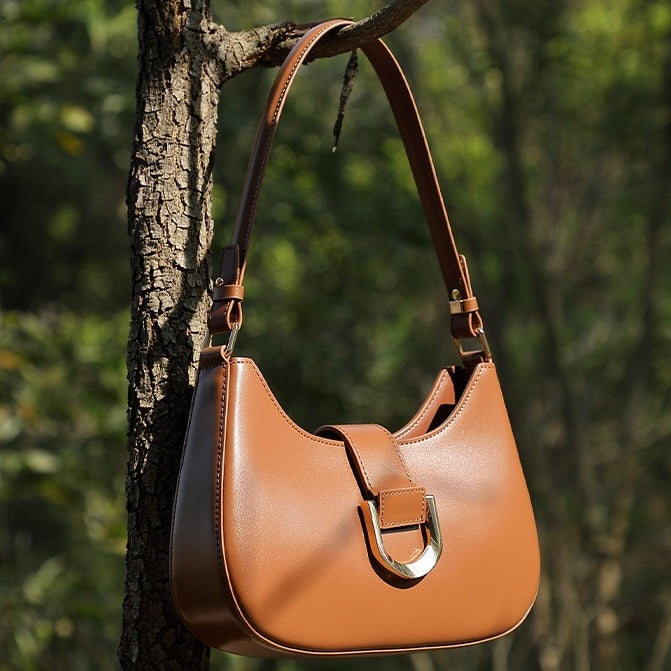 Embun Malam Gerhana Shoulder Bag