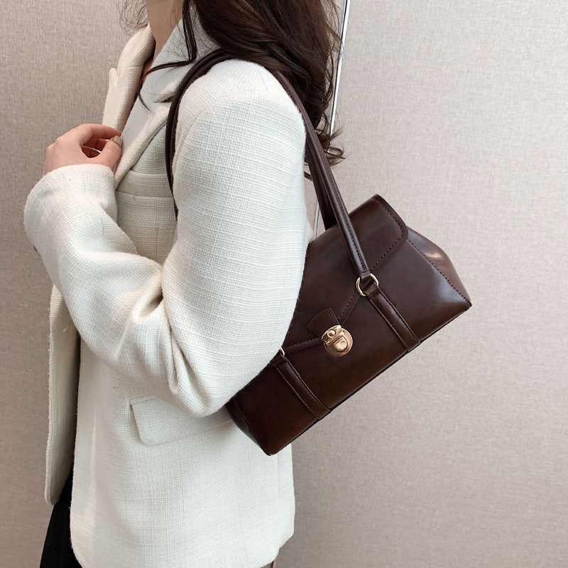 Embun Malam Vintage Shoulder Tote