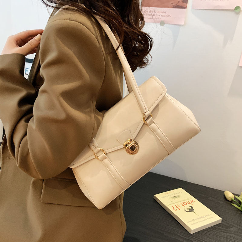 Embun Malam Vintage Shoulder Tote