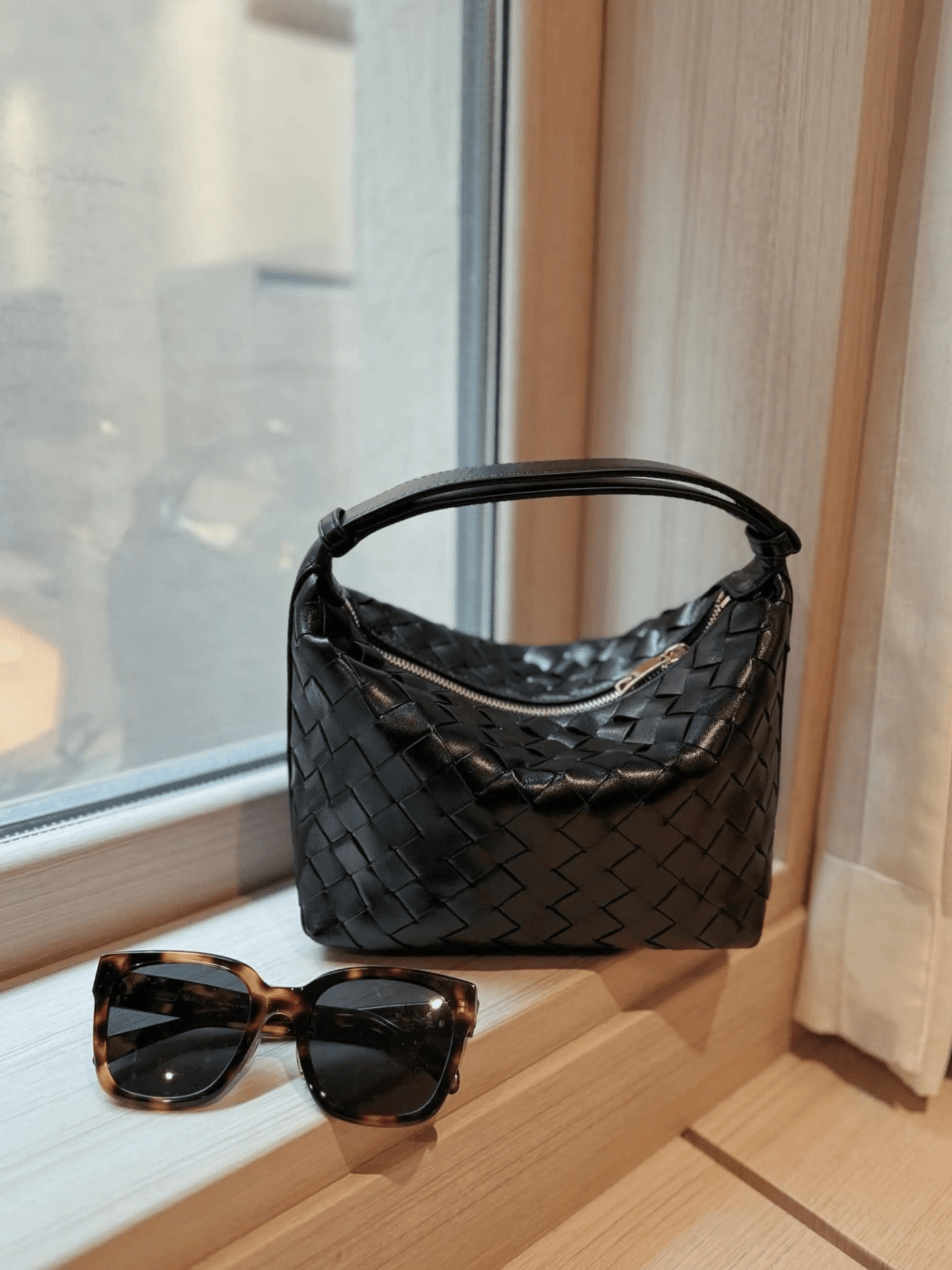 Meluraya Bicara Handbag