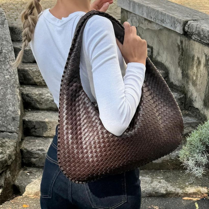 Meluraya Kesumba Tote Bag