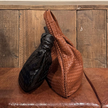 Meluraya Kesumba Tote Bag