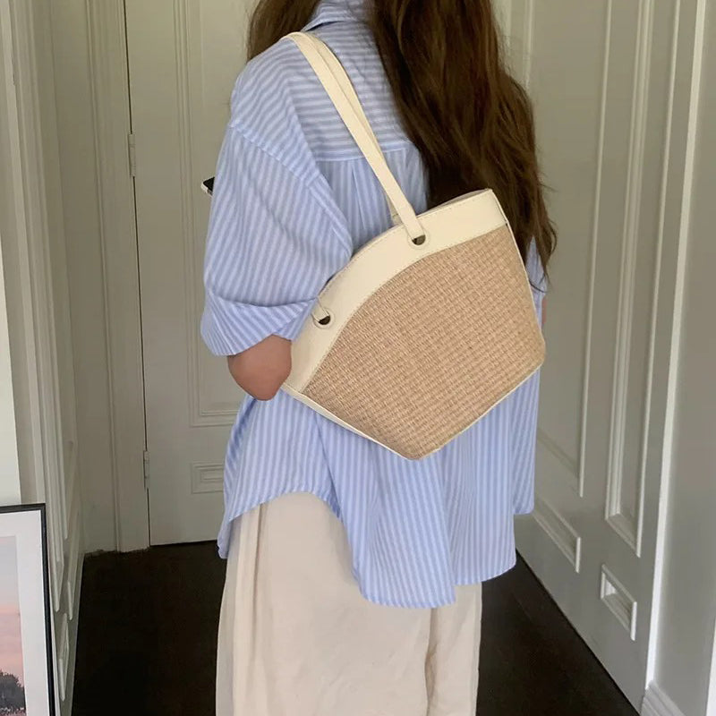 Bumi Lestari Straw Tote