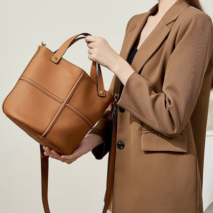 Bayang Sari Kiambang Bertaut Bucket Bag