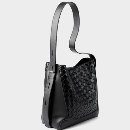 Meluraya Laksana Crossbody Bag