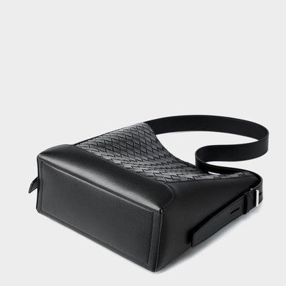 Meluraya Laksana Crossbody Bag