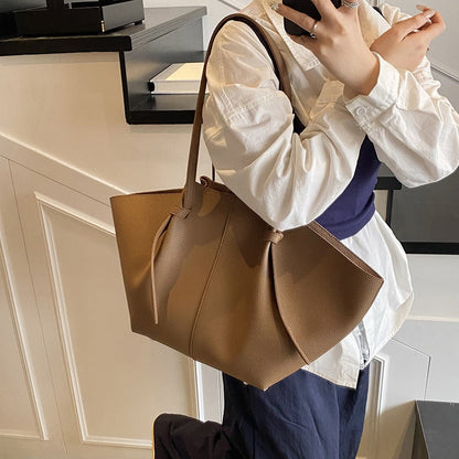 Embun Malam Jelita Leather Tote